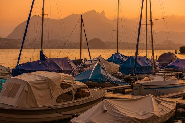 Protection idéale pour votre bateau: découvrez nos couvertures sur mesure